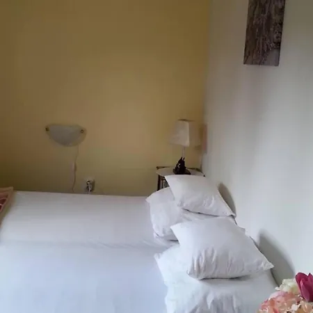 Trbi - One Bedroom - Mely